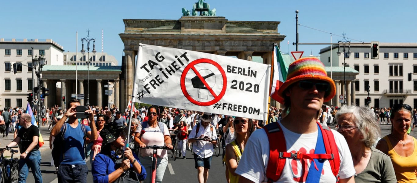 Οι Γερμανοί επαναστάτησαν κατά του κορωνοϊού: «Μας κλέβουν την ελευθερία μας - Όχι στα φίμωτρα και τις μάσκες»